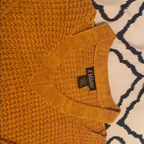 Sweater - Picture 2 of 2